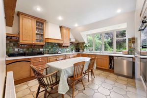 Photo 11- click for photo gallery